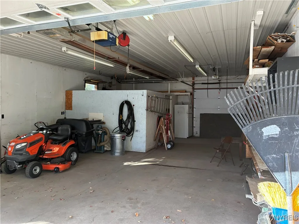 4504 Harris Hill Road, Clarence, New York 14221, Clarence, New York 14221, 3 Bedrooms Bedrooms, 7 Rooms Rooms,2 BathroomsBathrooms,Residential,For Sale,4504 Harris Hill Road, Clarence, New York 14221,0,B1647512