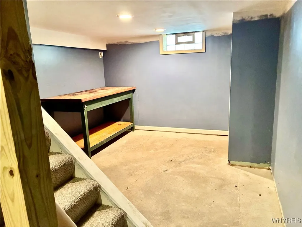 4504 Harris Hill Road, Clarence, New York 14221, Clarence, New York 14221, 3 Bedrooms Bedrooms, 7 Rooms Rooms,2 BathroomsBathrooms,Residential,For Sale,4504 Harris Hill Road, Clarence, New York 14221,0,B1647512