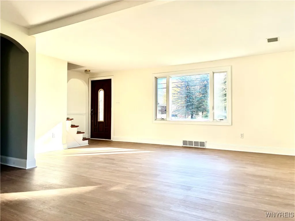 4504 Harris Hill Road, Clarence, New York 14221, Clarence, New York 14221, 3 Bedrooms Bedrooms, 7 Rooms Rooms,2 BathroomsBathrooms,Residential,For Sale,4504 Harris Hill Road, Clarence, New York 14221,0,B1647512