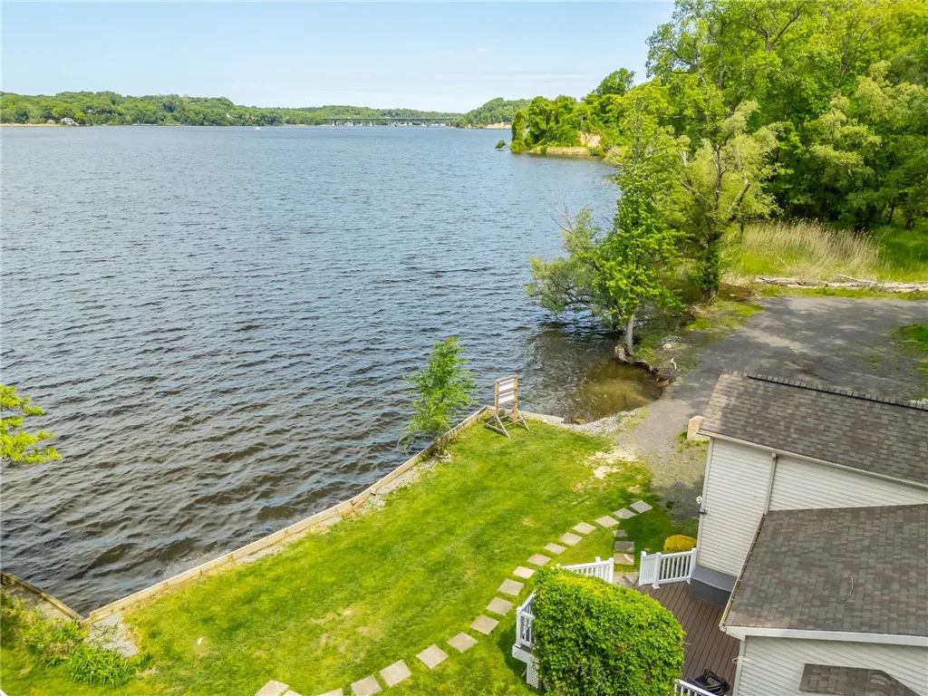 70 Avalon Trail, Penfield, New York 14580, Penfield, New York 14580, 2 Bedroom Bedrooms, 7 Room Rooms,2 BathroomBathrooms,Residential,For Sale,70 Avalon Trail, Penfield, New York 14580,0,R1647814
