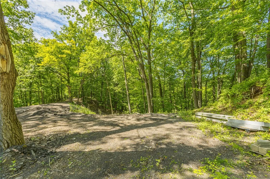 70 Avalon Trail, Penfield, New York 14580, Penfield, New York 14580, 2 Bedroom Bedrooms, 7 Room Rooms,2 BathroomBathrooms,Residential,For Sale,70 Avalon Trail, Penfield, New York 14580,0,R1647814