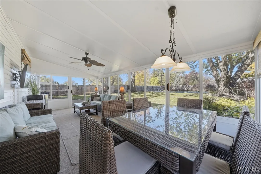 264 Woodward Drive, West Seneca, New York 14224, West Seneca, New York 14224, 4 Bedrooms Bedrooms, 8 Rooms Rooms,2 BathroomsBathrooms,Residential,For Sale,264 Woodward Drive, West Seneca, New York 14224,0,B1647273