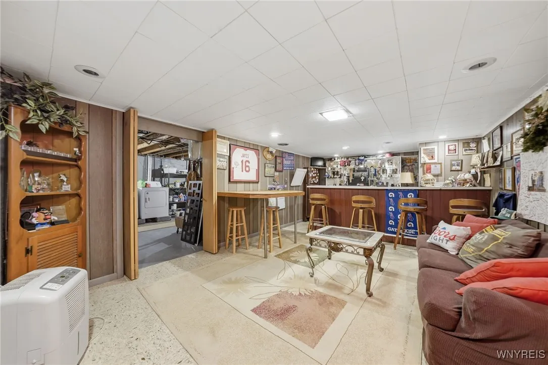 264 Woodward Drive, West Seneca, New York 14224, West Seneca, New York 14224, 4 Bedrooms Bedrooms, 8 Rooms Rooms,2 BathroomsBathrooms,Residential,For Sale,264 Woodward Drive, West Seneca, New York 14224,0,B1647273