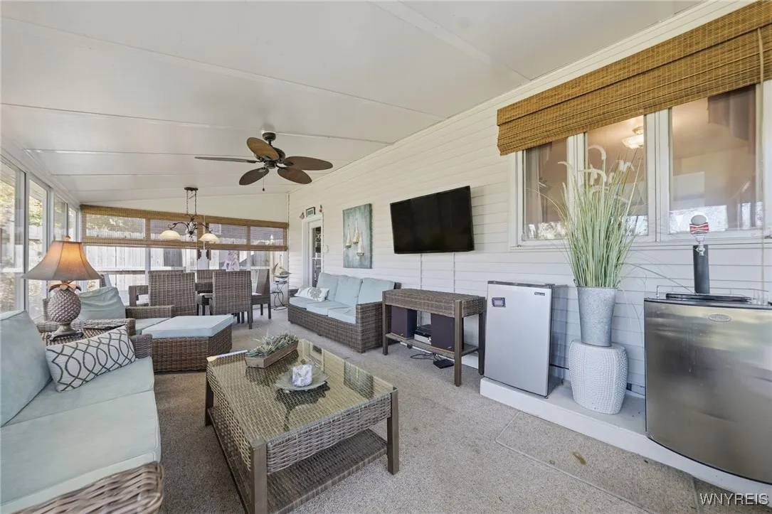 264 Woodward Drive, West Seneca, New York 14224, West Seneca, New York 14224, 4 Bedrooms Bedrooms, 8 Rooms Rooms,2 BathroomsBathrooms,Residential,For Sale,264 Woodward Drive, West Seneca, New York 14224,0,B1647273