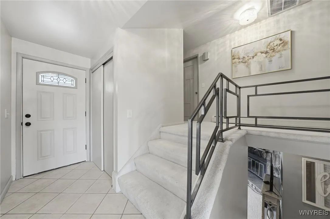 264 Woodward Drive, West Seneca, New York 14224, West Seneca, New York 14224, 4 Bedrooms Bedrooms, 8 Rooms Rooms,2 BathroomsBathrooms,Residential,For Sale,264 Woodward Drive, West Seneca, New York 14224,0,B1647273