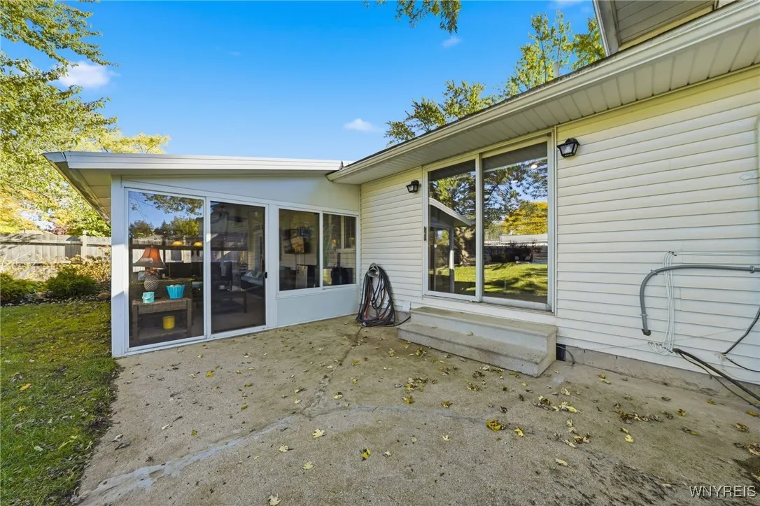 264 Woodward Drive, West Seneca, New York 14224, West Seneca, New York 14224, 4 Bedrooms Bedrooms, 8 Rooms Rooms,2 BathroomsBathrooms,Residential,For Sale,264 Woodward Drive, West Seneca, New York 14224,0,B1647273