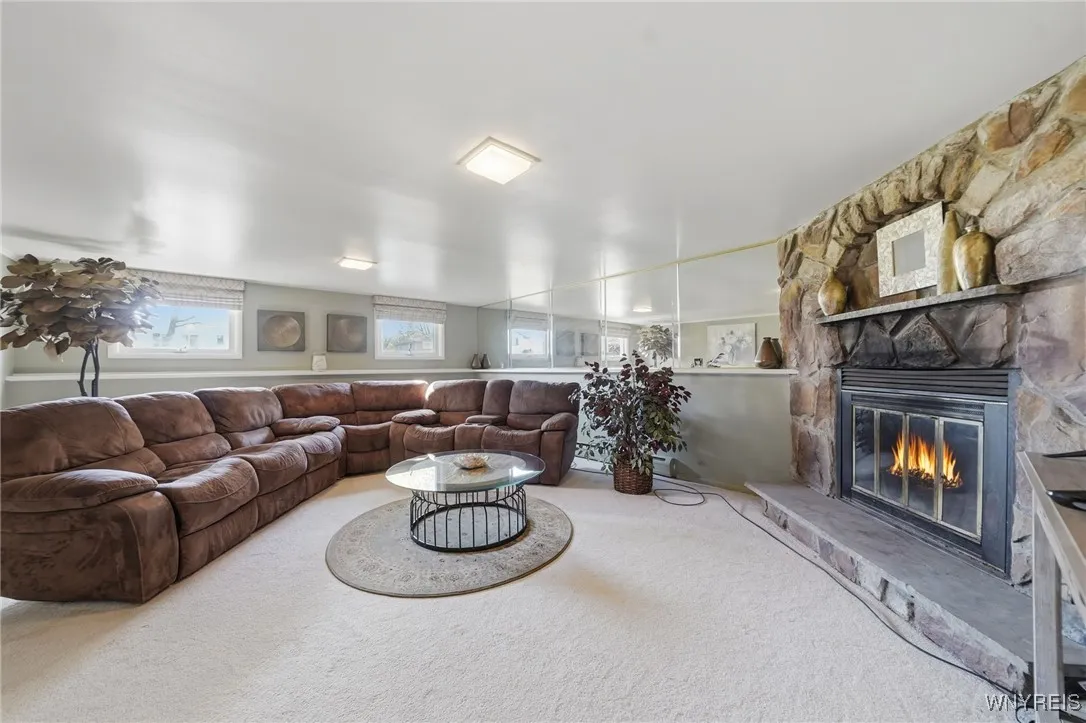 264 Woodward Drive, West Seneca, New York 14224, West Seneca, New York 14224, 4 Bedrooms Bedrooms, 8 Rooms Rooms,2 BathroomsBathrooms,Residential,For Sale,264 Woodward Drive, West Seneca, New York 14224,0,B1647273