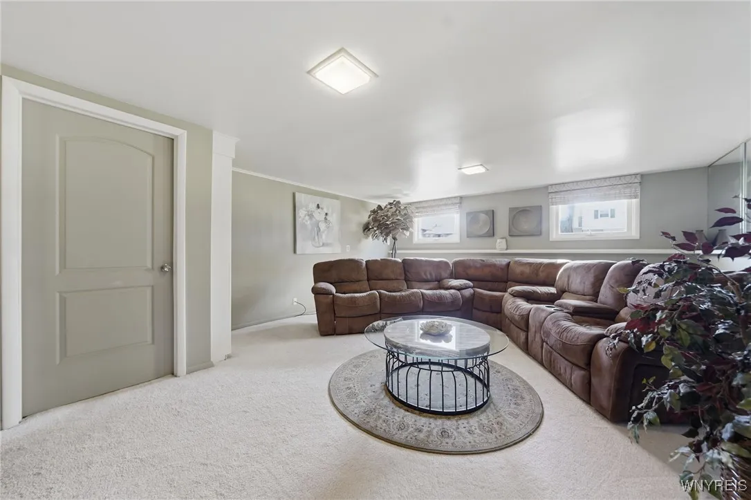 264 Woodward Drive, West Seneca, New York 14224, West Seneca, New York 14224, 4 Bedrooms Bedrooms, 8 Rooms Rooms,2 BathroomsBathrooms,Residential,For Sale,264 Woodward Drive, West Seneca, New York 14224,0,B1647273