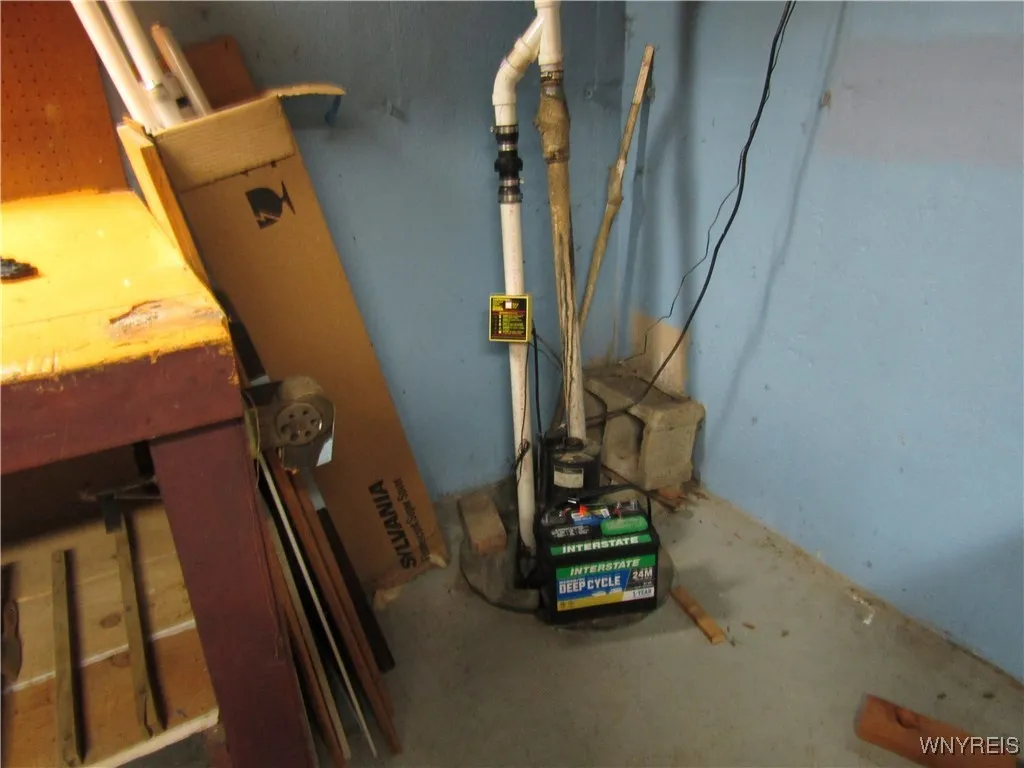 5072 Clarice Drive, Hamburg, New York 14075, Hamburg, New York 14075, 3 Bedrooms Bedrooms, 6 Rooms Rooms,1 BathroomBathrooms,Residential,For Sale,5072 Clarice Drive, Hamburg, New York 14075,0,B1648081