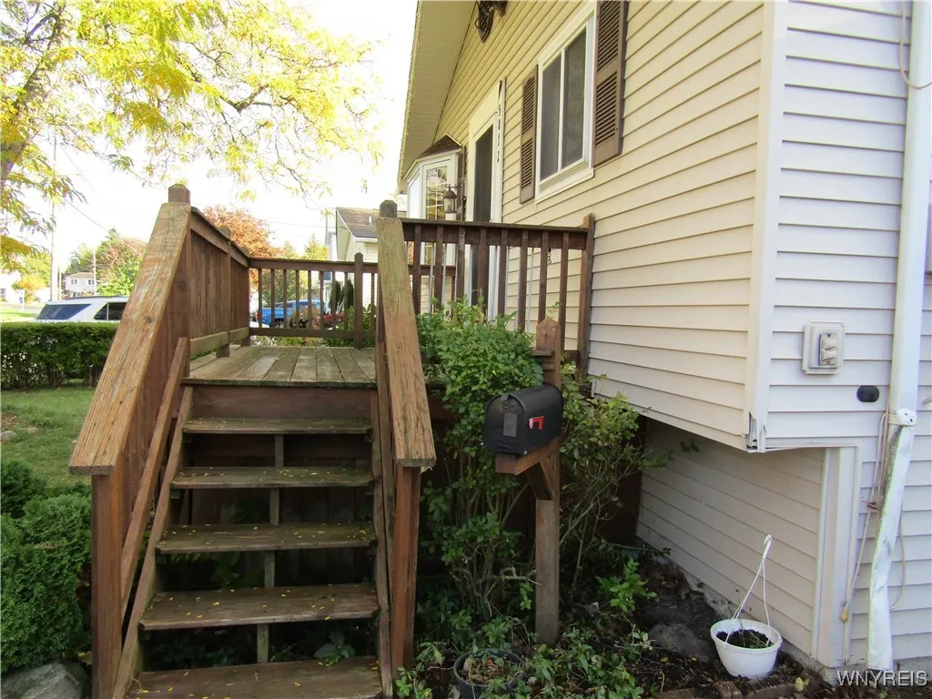 5072 Clarice Drive, Hamburg, New York 14075, Hamburg, New York 14075, 3 Bedrooms Bedrooms, 6 Rooms Rooms,1 BathroomBathrooms,Residential,For Sale,5072 Clarice Drive, Hamburg, New York 14075,0,B1648081