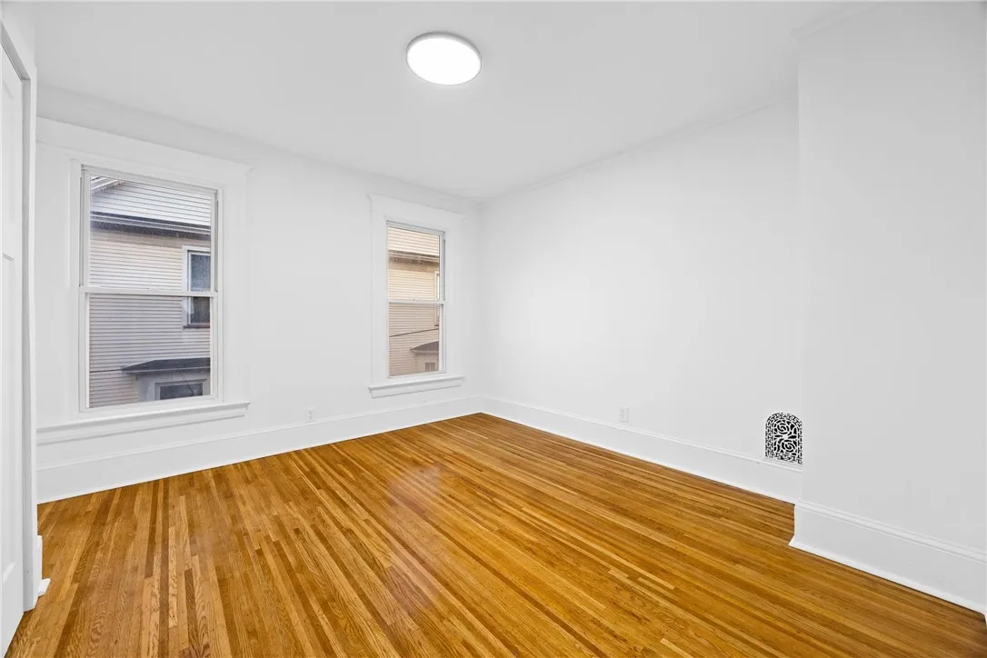 901 Lake Avenue, Rochester, New York 14613, Rochester, New York 14613, 6 Bedrooms Bedrooms, ,3 BathroomsBathrooms,Residential,For Sale,901 Lake Avenue, Rochester, New York 14613,0,R1647997