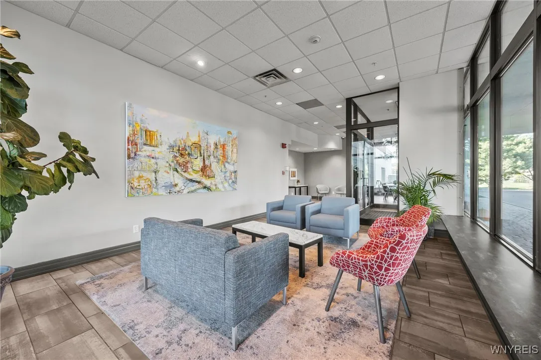 201 Admirals Walk Circle 201, Buffalo, New York 14, Buffalo, New York 14202, 1 Bedroom Bedrooms, 4 Rooms Rooms,2 BathroomsBathrooms,Residential,For Sale,201 Admirals Walk Circle 201, Buffalo, New York 14,0,B1648000