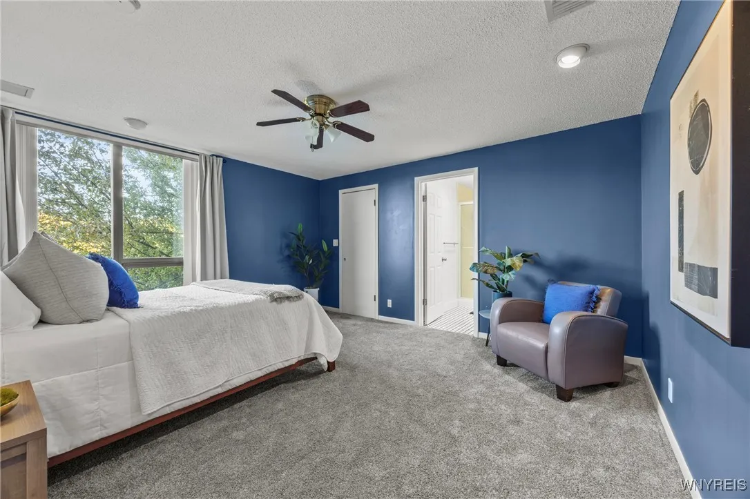 201 Admirals Walk Circle 201, Buffalo, New York 14, Buffalo, New York 14202, 1 Bedroom Bedrooms, 4 Rooms Rooms,2 BathroomsBathrooms,Residential,For Sale,201 Admirals Walk Circle 201, Buffalo, New York 14,0,B1648000