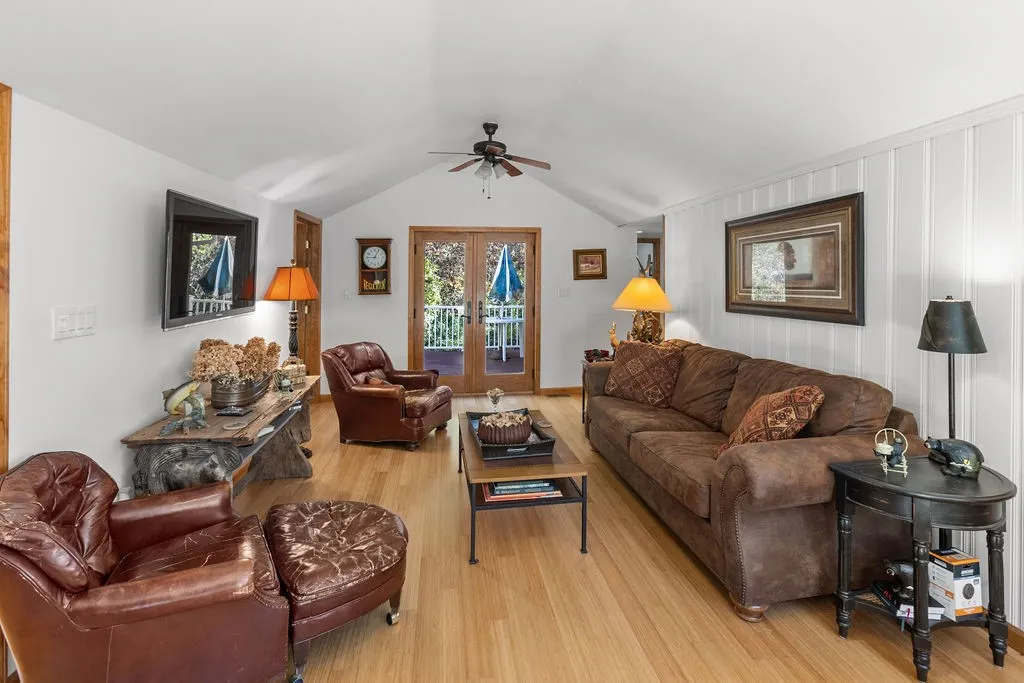 230 Mckenley Hollow Road, Shandaken, New York 1248, Shandaken, New York 12480, 2 Bedrooms Bedrooms, 8 Rooms Rooms,2 BathroomsBathrooms,Residential,For Sale,230 Mckenley Hollow Road, Shandaken, New York 1248,0,R1646643