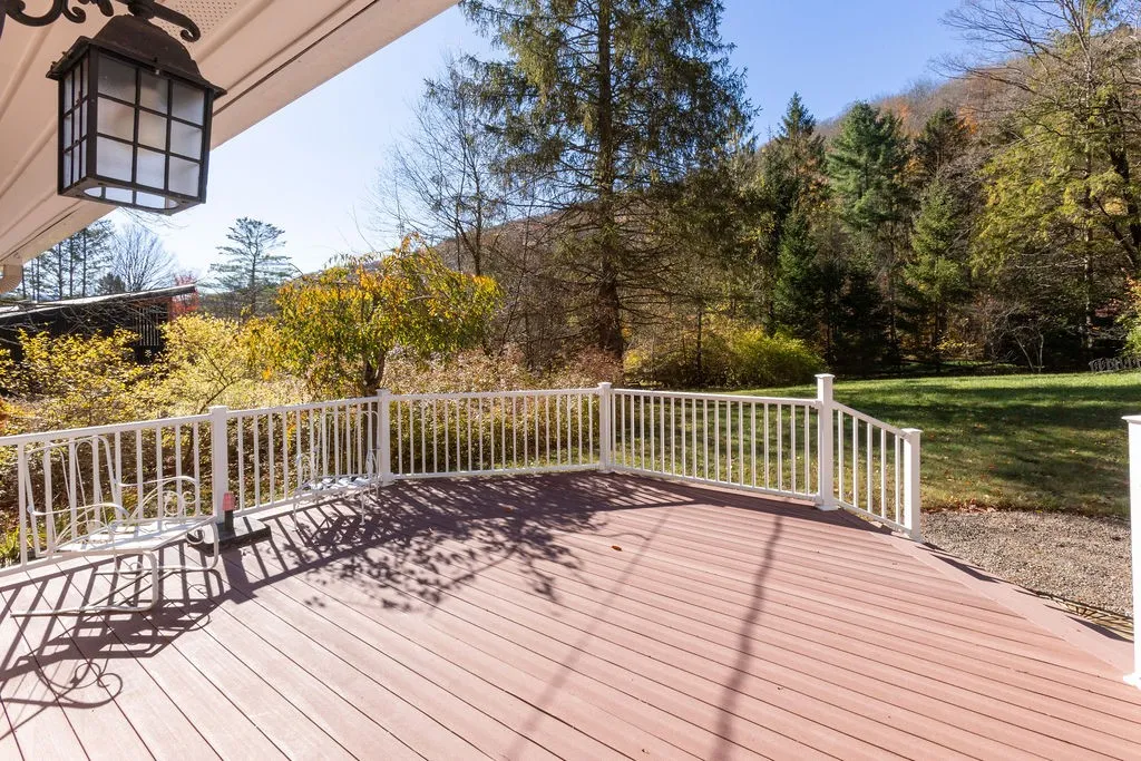 230 Mckenley Hollow Road, Shandaken, New York 1248, Shandaken, New York 12480, 2 Bedrooms Bedrooms, 8 Rooms Rooms,2 BathroomsBathrooms,Residential,For Sale,230 Mckenley Hollow Road, Shandaken, New York 1248,0,R1646643