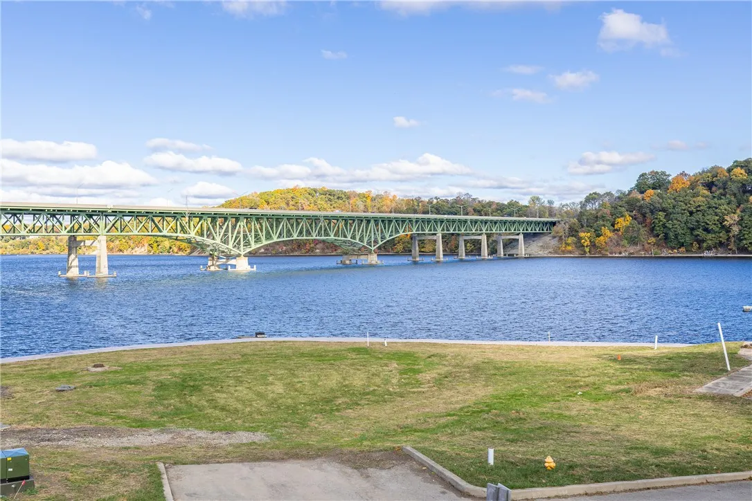 407 Newport Road, Irondequoit, New York 14622, Irondequoit, New York 14622, 3 Bedrooms Bedrooms, 7 Rooms Rooms,4 BathroomsBathrooms,Residential,For Sale,407 Newport Road, Irondequoit, New York 14622,0,R1648101