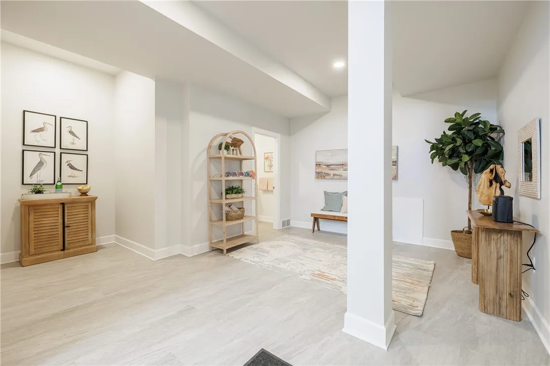 407 Newport Road, Irondequoit, New York 14622, Irondequoit, New York 14622, 3 Bedrooms Bedrooms, 7 Rooms Rooms,4 BathroomsBathrooms,Residential,For Sale,407 Newport Road, Irondequoit, New York 14622,0,R1648101