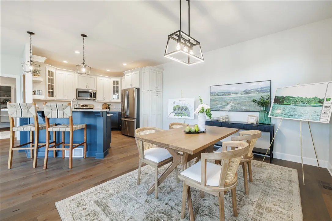 407 Newport Road, Irondequoit, New York 14622, Irondequoit, New York 14622, 3 Bedrooms Bedrooms, 7 Rooms Rooms,4 BathroomsBathrooms,Residential,For Sale,407 Newport Road, Irondequoit, New York 14622,0,R1648101