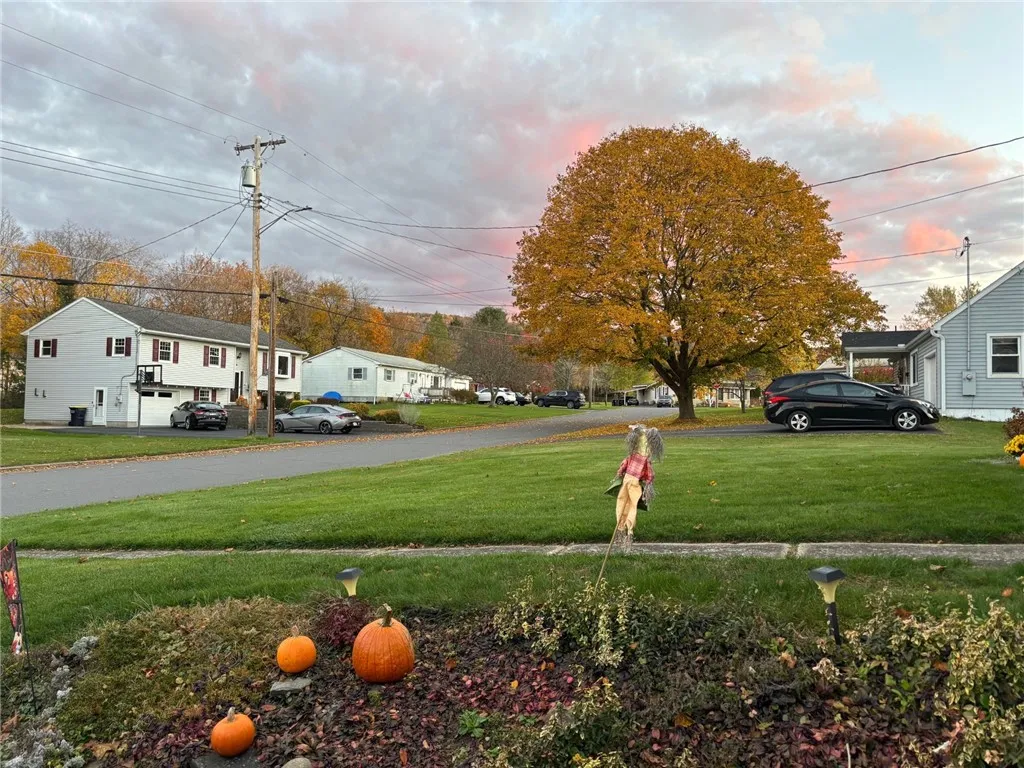 attractive street