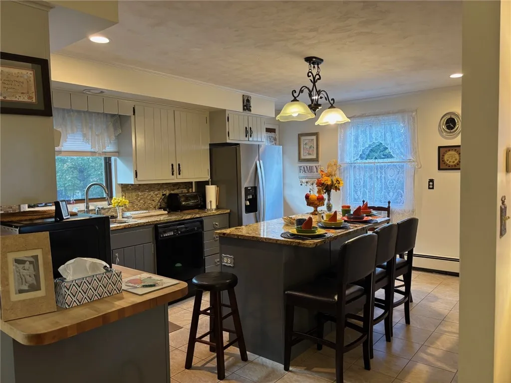 5 Seneca Street, Sidney, New York 13838, Sidney, New York 13838, 2 Bedrooms Bedrooms, 9 Rooms Rooms,1 BathroomBathrooms,Residential,For Sale,5 Seneca Street, Sidney, New York 13838,0,R1648033