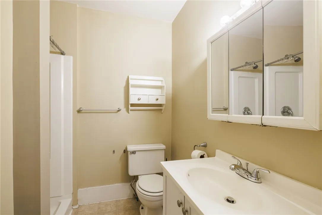 75 State Street, Sweden, New York 14420, Sweden, New York 14420, 1 Bedroom Bedrooms, 4 Rooms Rooms,1 BathroomBathrooms,Residential Lease,Closed,75 State Street, Sweden, New York 14420,0,R1648111