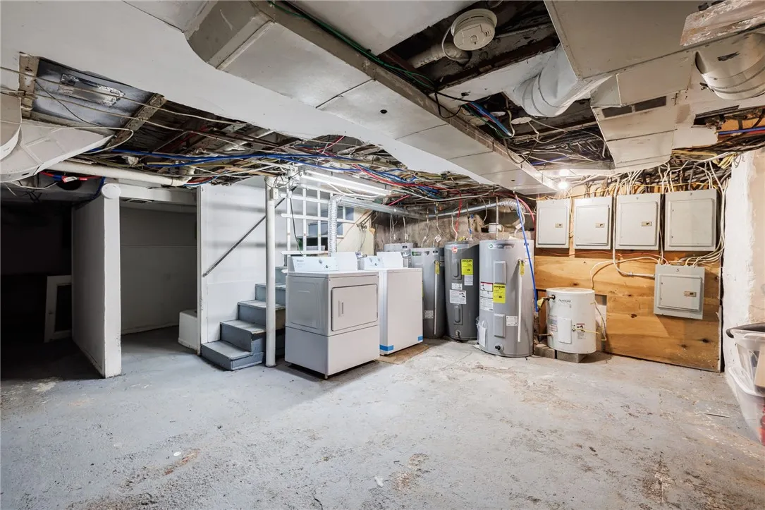 75 State Street, Sweden, New York 14420, Sweden, New York 14420, 1 Bedroom Bedrooms, 4 Rooms Rooms,1 BathroomBathrooms,Residential Lease,Closed,75 State Street, Sweden, New York 14420,0,R1648111