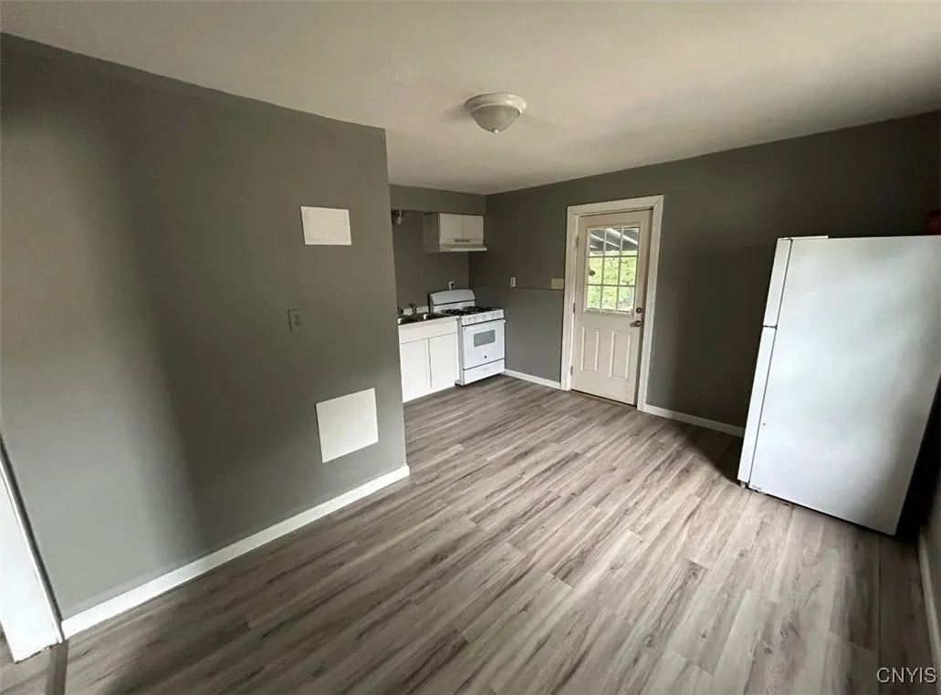 158 Seymour Street, Auburn, New York 13021, Auburn, New York 13021, 5 Bedrooms Bedrooms, ,3 BathroomsBathrooms,Residential,For Sale,158 Seymour Street, Auburn, New York 13021,0,S1648116