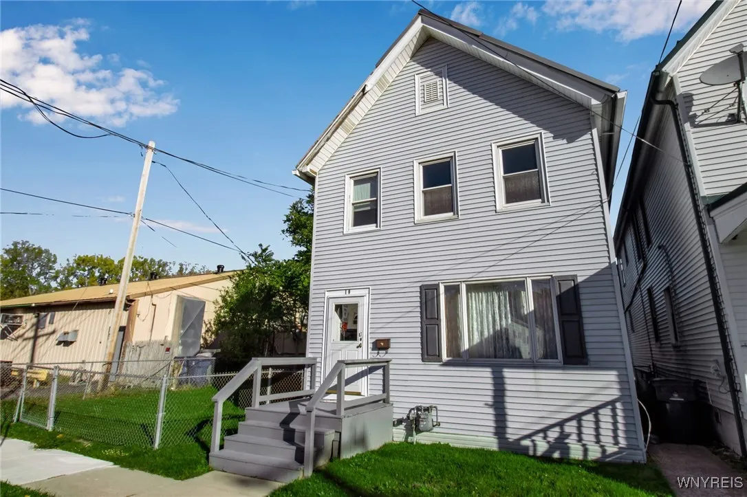 10 South Street, Buffalo, New York 14204, Buffalo, New York 14204, 4 Bedrooms Bedrooms, ,1 BathroomBathrooms,Residential,For Sale,10 South Street, Buffalo, New York 14204,0,B1647682