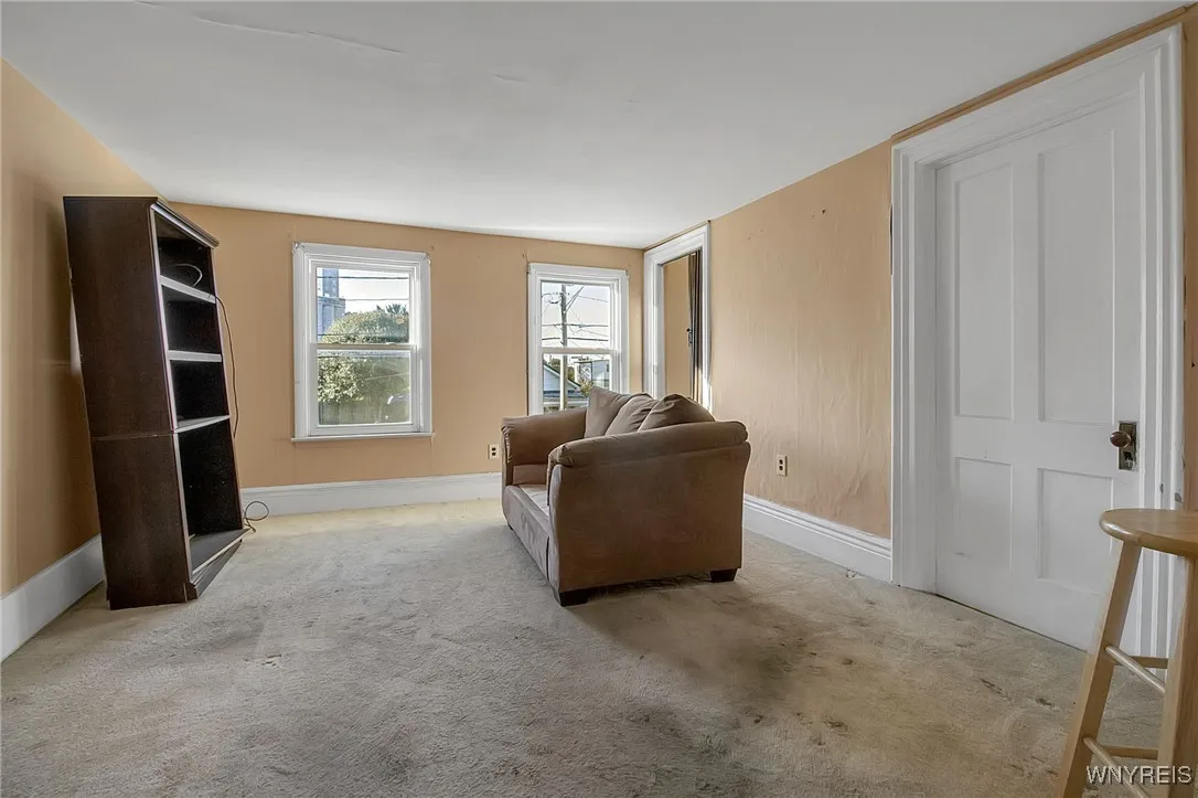 10 South Street, Buffalo, New York 14204, Buffalo, New York 14204, 4 Bedrooms Bedrooms, ,1 BathroomBathrooms,Residential,For Sale,10 South Street, Buffalo, New York 14204,0,B1647682