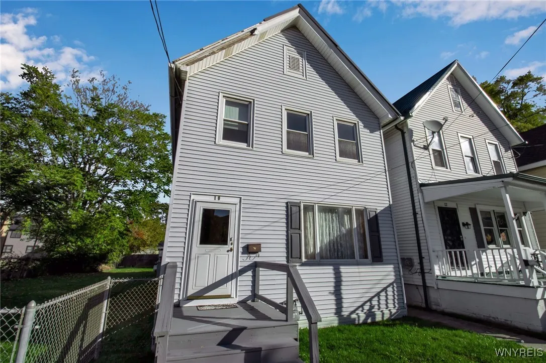 10 South Street, Buffalo, New York 14204, Buffalo, New York 14204, 4 Bedrooms Bedrooms, ,1 BathroomBathrooms,Residential,For Sale,10 South Street, Buffalo, New York 14204,0,B1647682