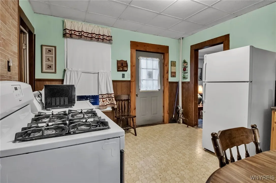 10 South Street, Buffalo, New York 14204, Buffalo, New York 14204, 4 Bedrooms Bedrooms, ,1 BathroomBathrooms,Residential,For Sale,10 South Street, Buffalo, New York 14204,0,B1647682