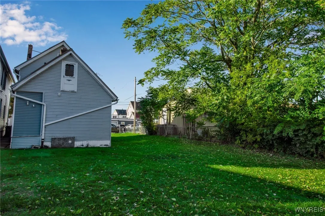 10 South Street, Buffalo, New York 14204, Buffalo, New York 14204, 4 Bedrooms Bedrooms, ,1 BathroomBathrooms,Residential,For Sale,10 South Street, Buffalo, New York 14204,0,B1647682