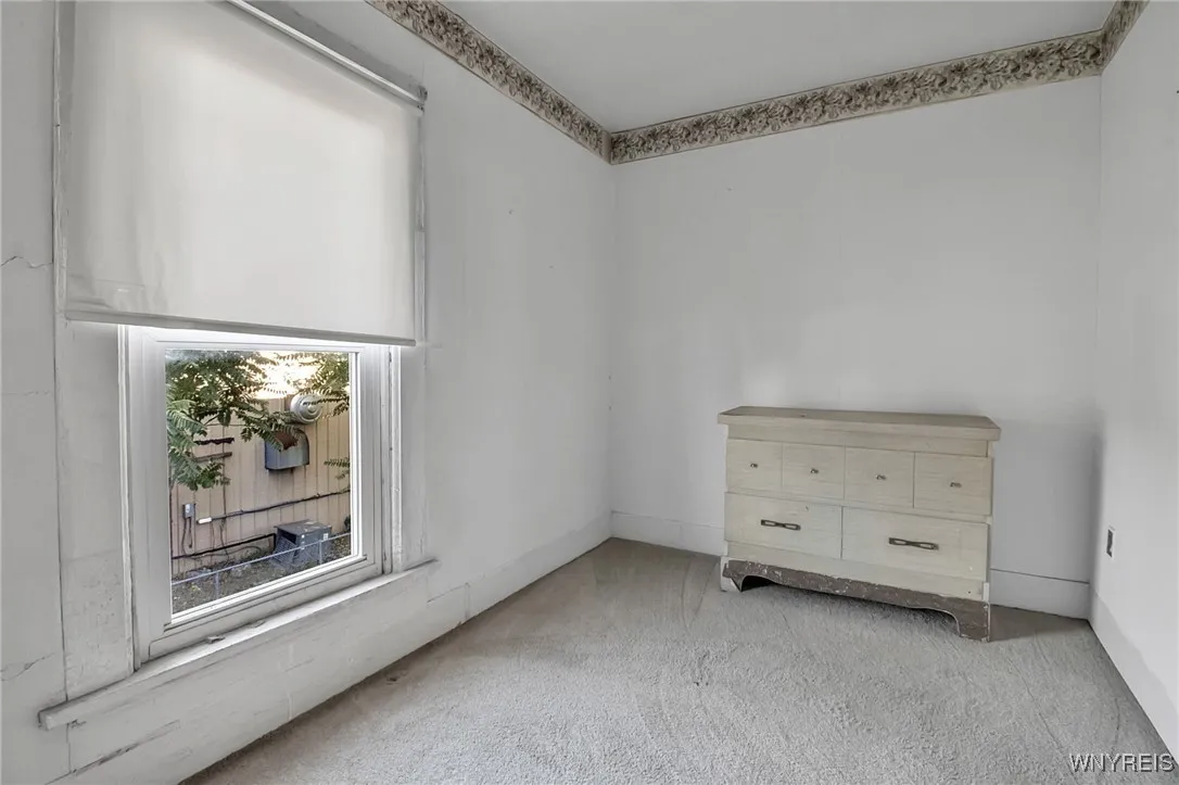 10 South Street, Buffalo, New York 14204, Buffalo, New York 14204, 4 Bedrooms Bedrooms, ,1 BathroomBathrooms,Residential,For Sale,10 South Street, Buffalo, New York 14204,0,B1647682