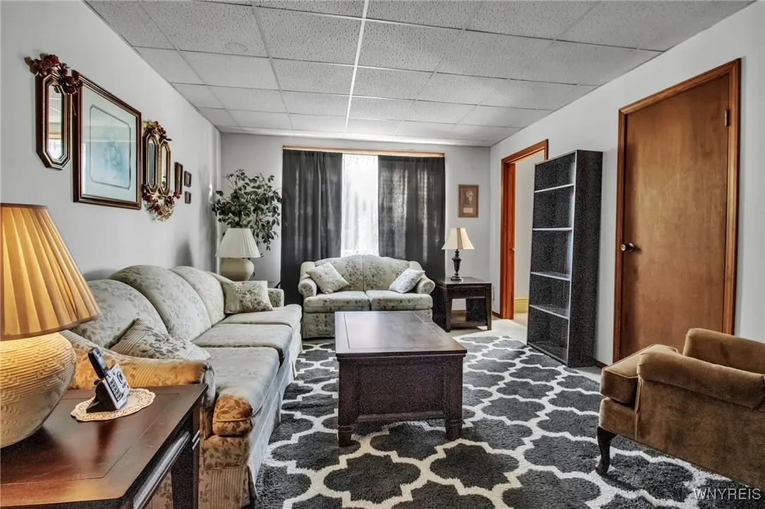 10 South Street, Buffalo, New York 14204, Buffalo, New York 14204, 4 Bedrooms Bedrooms, ,1 BathroomBathrooms,Residential,For Sale,10 South Street, Buffalo, New York 14204,0,B1647682