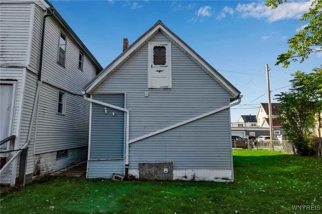 10 South Street, Buffalo, New York 14204, Buffalo, New York 14204, 4 Bedrooms Bedrooms, ,1 BathroomBathrooms,Residential,For Sale,10 South Street, Buffalo, New York 14204,0,B1647682