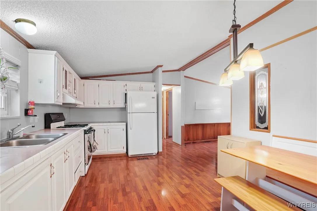 6266 Bayview Station, Newfane, New York 14108, Newfane, New York 14108, 3 Bedrooms Bedrooms, 5 Rooms Rooms,2 BathroomsBathrooms,Residential,For Sale,6266 Bayview Station, Newfane, New York 14108,0,B1643715