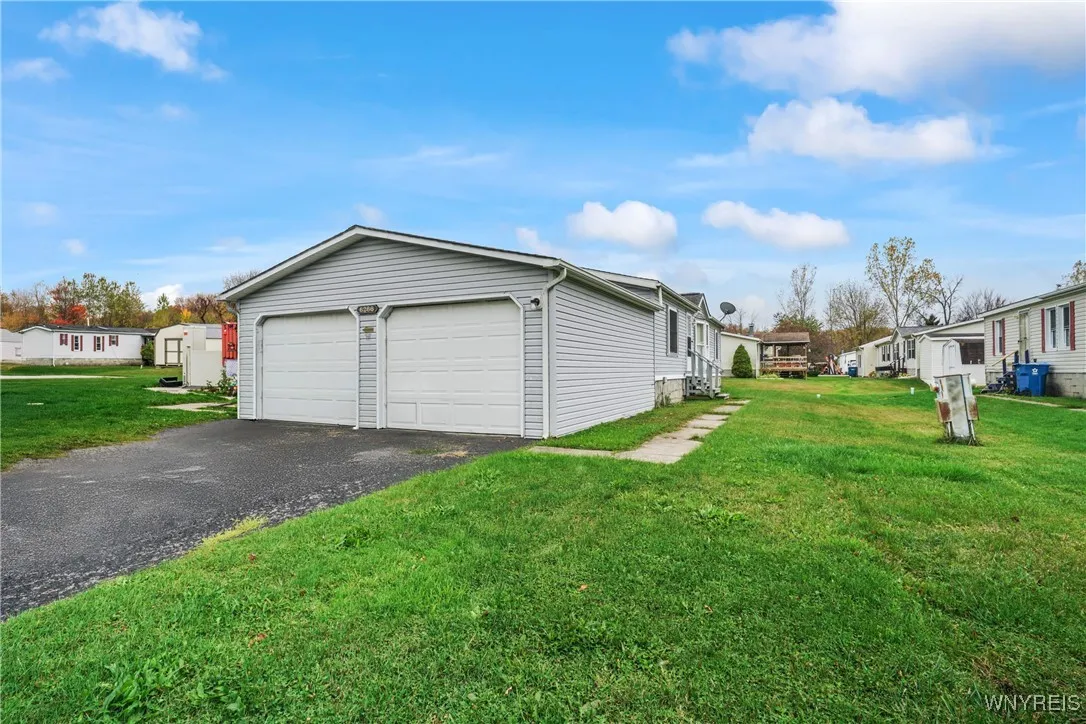 6266 Bayview Station, Newfane, New York 14108, Newfane, New York 14108, 3 Bedrooms Bedrooms, 5 Rooms Rooms,2 BathroomsBathrooms,Residential,For Sale,6266 Bayview Station, Newfane, New York 14108,0,B1643715