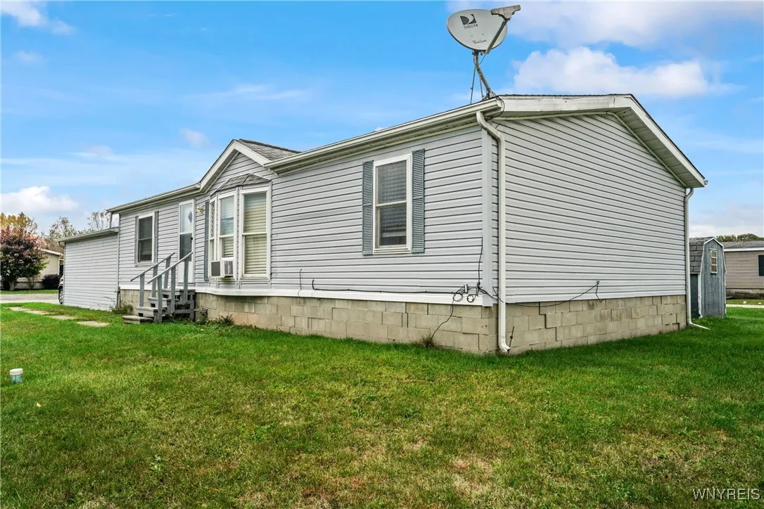 6266 Bayview Station, Newfane, New York 14108, Newfane, New York 14108, 3 Bedrooms Bedrooms, 5 Rooms Rooms,2 BathroomsBathrooms,Residential,For Sale,6266 Bayview Station, Newfane, New York 14108,0,B1643715
