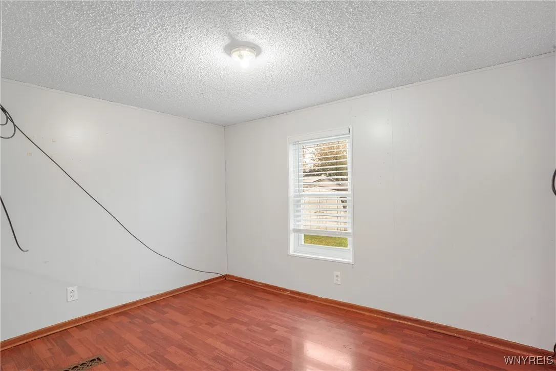 6266 Bayview Station, Newfane, New York 14108, Newfane, New York 14108, 3 Bedrooms Bedrooms, 5 Rooms Rooms,2 BathroomsBathrooms,Residential,For Sale,6266 Bayview Station, Newfane, New York 14108,0,B1643715