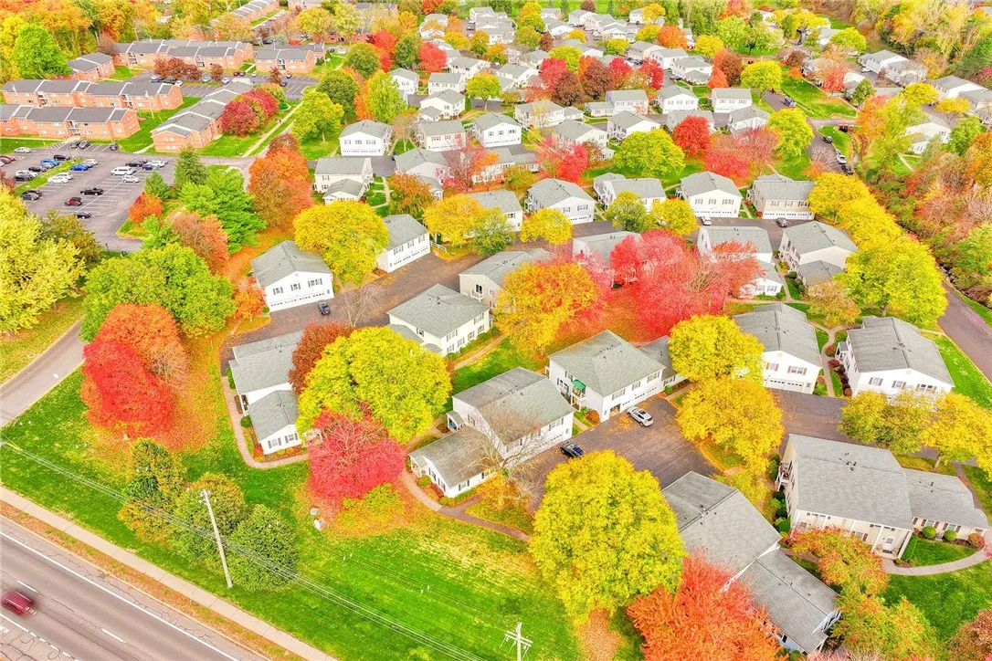 Valley Creek Neighborhood