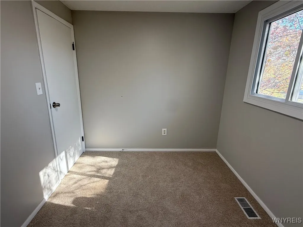 88 Greengage Circle, Amherst, New York 14051, Amherst, New York 14051, 4 Bedrooms Bedrooms, 10 Rooms Rooms,2 BathroomsBathrooms,Residential,For Sale,88 Greengage Circle, Amherst, New York 14051,0,B1648114