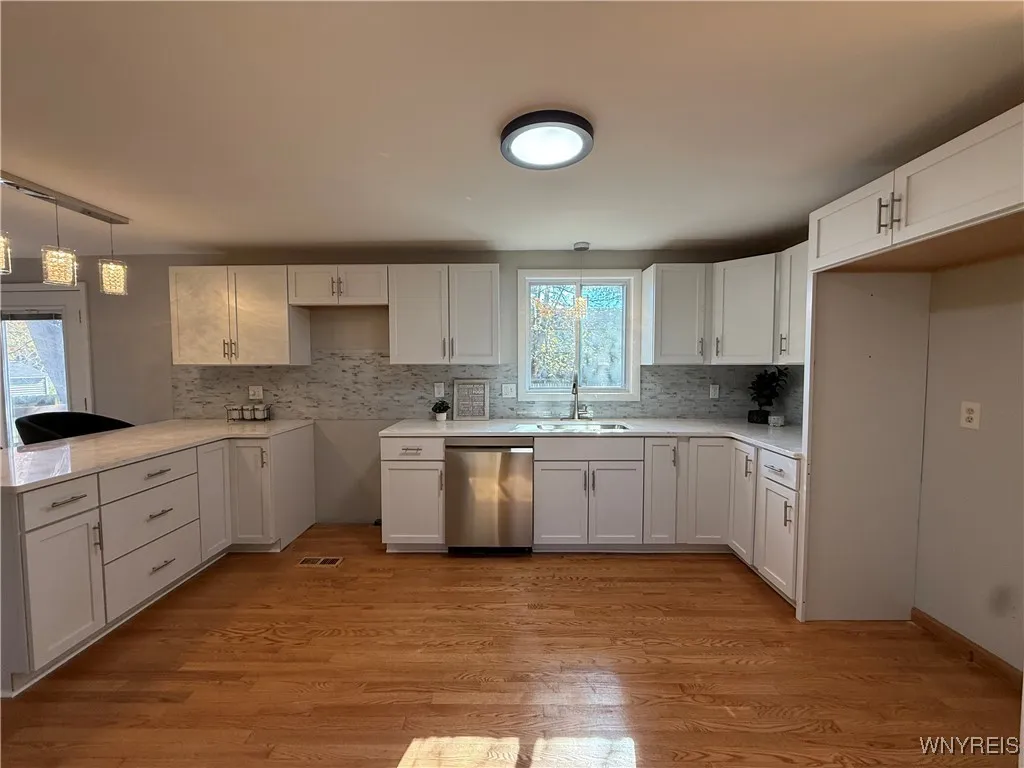 88 Greengage Circle, Amherst, New York 14051, Amherst, New York 14051, 4 Bedrooms Bedrooms, 10 Rooms Rooms,2 BathroomsBathrooms,Residential,For Sale,88 Greengage Circle, Amherst, New York 14051,0,B1648114