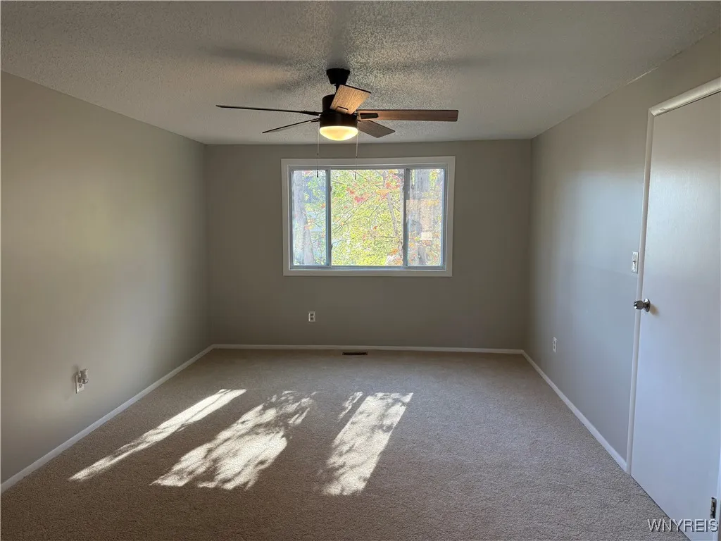 88 Greengage Circle, Amherst, New York 14051, Amherst, New York 14051, 4 Bedrooms Bedrooms, 10 Rooms Rooms,2 BathroomsBathrooms,Residential,For Sale,88 Greengage Circle, Amherst, New York 14051,0,B1648114