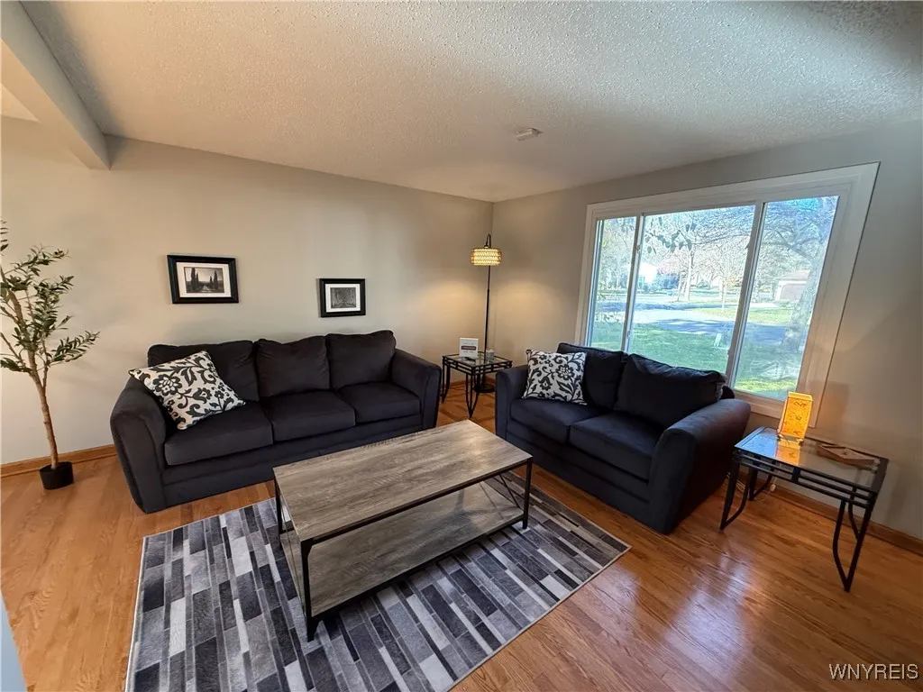 88 Greengage Circle, Amherst, New York 14051, Amherst, New York 14051, 4 Bedrooms Bedrooms, 10 Rooms Rooms,2 BathroomsBathrooms,Residential,For Sale,88 Greengage Circle, Amherst, New York 14051,0,B1648114