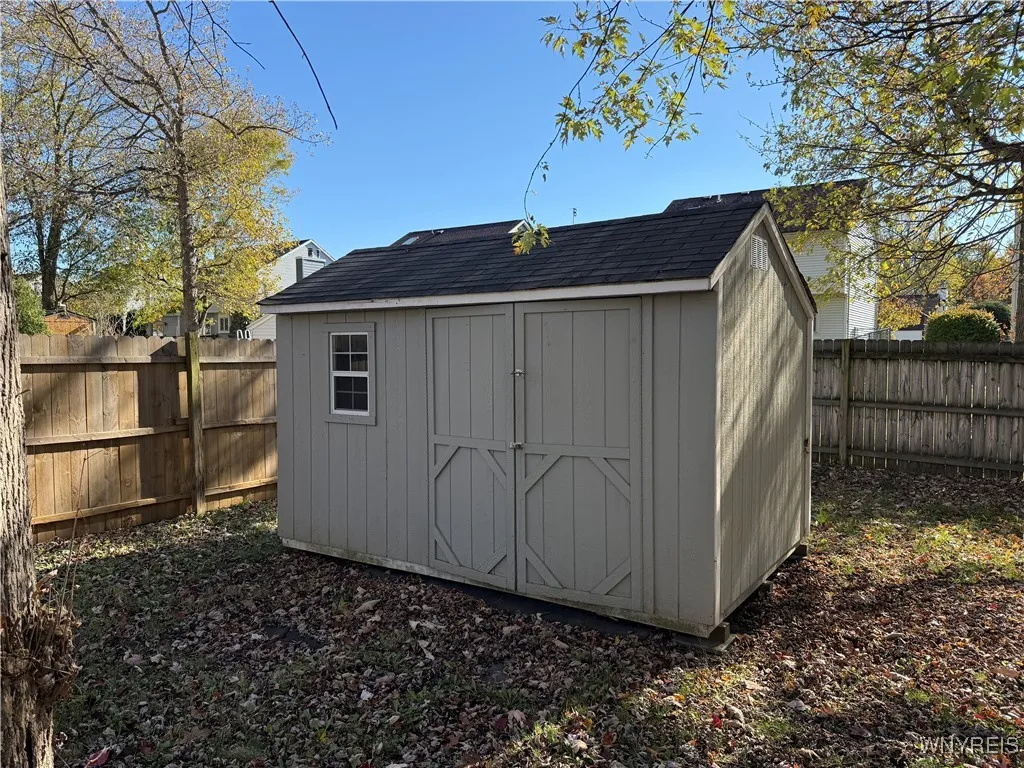 88 Greengage Circle, Amherst, New York 14051, Amherst, New York 14051, 4 Bedrooms Bedrooms, 10 Rooms Rooms,2 BathroomsBathrooms,Residential,For Sale,88 Greengage Circle, Amherst, New York 14051,0,B1648114