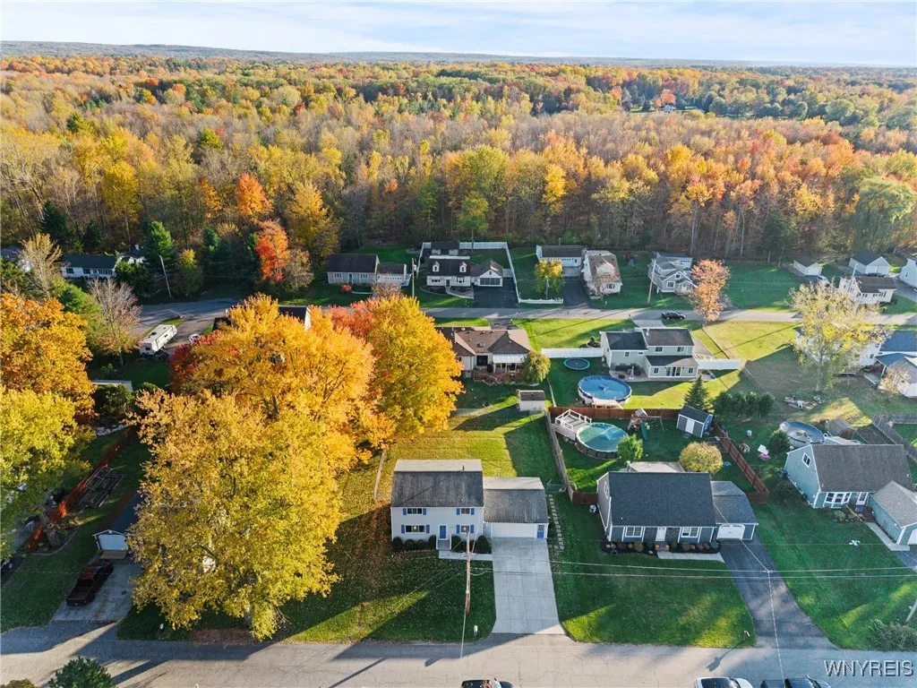 44 Middlesex Road, Orchard Park, New York 14127, Orchard Park, New York 14127, 4 Bedrooms Bedrooms, 10 Rooms Rooms,1 BathroomBathrooms,Residential,For Sale,44 Middlesex Road, Orchard Park, New York 14127,0,B1647924