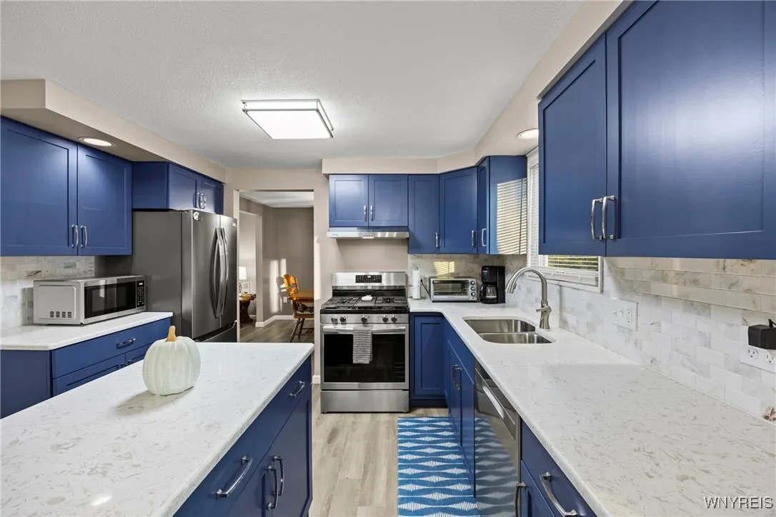 44 Middlesex Road, Orchard Park, New York 14127, Orchard Park, New York 14127, 4 Bedrooms Bedrooms, 10 Rooms Rooms,1 BathroomBathrooms,Residential,For Sale,44 Middlesex Road, Orchard Park, New York 14127,0,B1647924