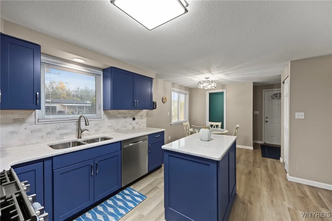 44 Middlesex Road, Orchard Park, New York 14127, Orchard Park, New York 14127, 4 Bedrooms Bedrooms, 10 Rooms Rooms,1 BathroomBathrooms,Residential,For Sale,44 Middlesex Road, Orchard Park, New York 14127,0,B1647924