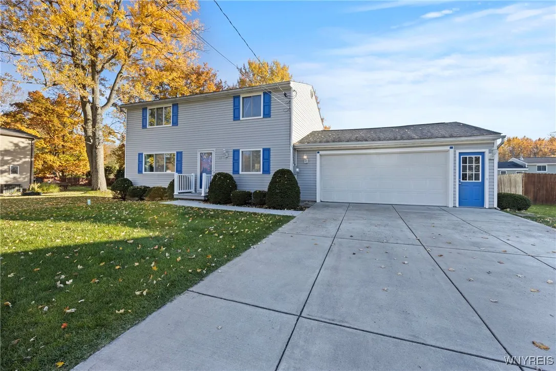 44 Middlesex Road, Orchard Park, New York 14127, Orchard Park, New York 14127, 4 Bedrooms Bedrooms, 10 Rooms Rooms,1 BathroomBathrooms,Residential,For Sale,44 Middlesex Road, Orchard Park, New York 14127,0,B1647924