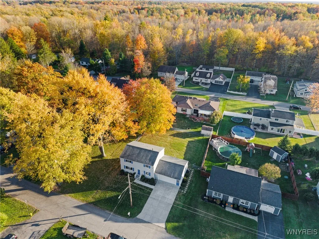 44 Middlesex Road, Orchard Park, New York 14127, Orchard Park, New York 14127, 4 Bedrooms Bedrooms, 10 Rooms Rooms,1 BathroomBathrooms,Residential,For Sale,44 Middlesex Road, Orchard Park, New York 14127,0,B1647924